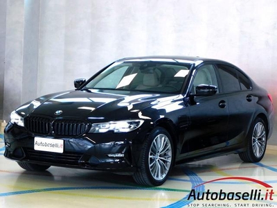 BMW 330 E SERIE 3 LUXURY IBRIDO PLUG-IN PELLE FARI LED Elettrica/Benzina