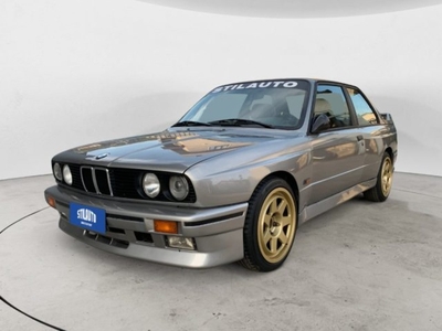 BMW Serie 3 (E30)