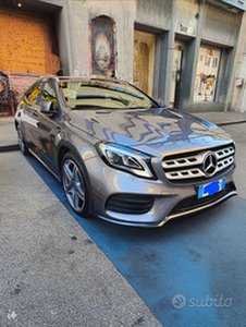 Gla 200d automatica Premium amg pack