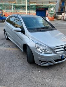 Mercedes b 180