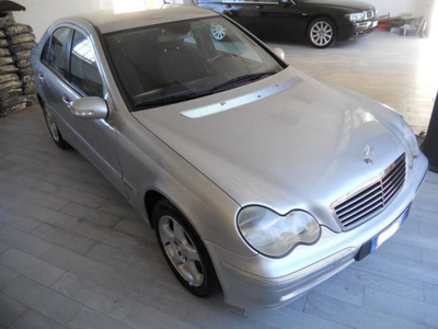 MERCEDES Classe C (W/S204)