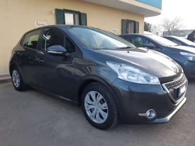 Peugeot 208 HDi 68 CV 5 porte Active usato