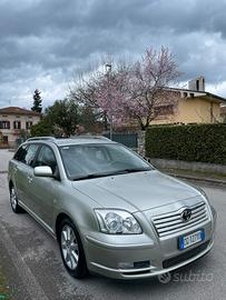 Toyota Avensis 80.000 km