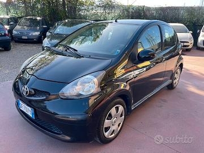 Toyota Aygo 1.0 12V VVT-i 5 porte, Ok Neopatentati