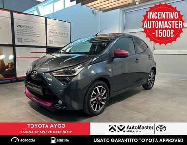 Toyota Aygo Connect 1.0 VVT-i 72 CV 5 porte x-wave grey