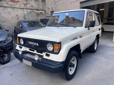 TOYOTA Land Cruiser - 1987