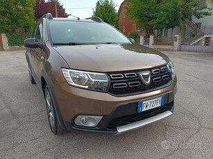 Dacia Sandero STEPWAY TECHROAD GPL