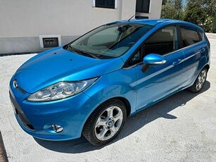 FORD Fiesta 6ª serie - 2010