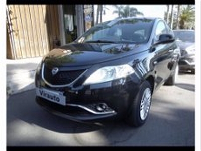 Lancia Ypsilon 0.9 TwinAir 85 CV 5 porte Metano Ecochic Gold del 2017 usata a Catania