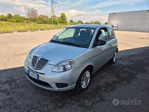 Lancia Ypsilon 1.2 69 CV Diva Euro 5 NEOPATENTATO