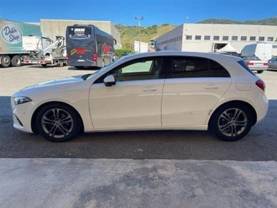 MERCEDES CLASSE A A 180 d Automatic Business Extra