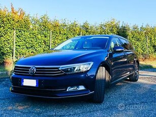 Passat Variant 8 DSG Executive TDI 2.0 190 CV