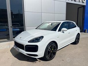 Porsche Cayenne 3.0 V6 E-Hybrid- anno 2021- km60.0