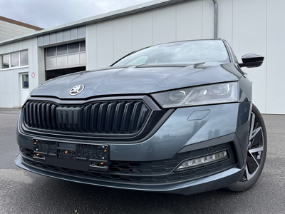 SKODA Octavia Combi 2.0 Tdi Dsg Sportpaket Ahk Sthz Virtual Cockpit Navi Acc Led Shz Pdc Klima