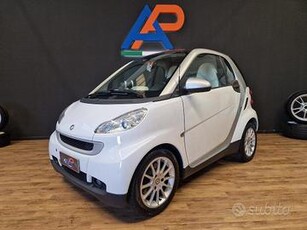 SMART ForTwo 1000 52 kW coupé INTERNI PELLE