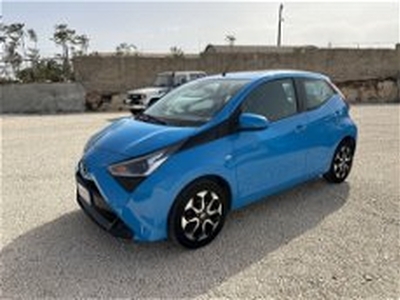 Toyota Aygo Connect 1.0 VVT-i 72 CV 5 porte x-play del 2020 usata a Ragusa