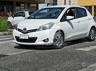 TOYOTA Yaris 1.0 5 porte Lounge