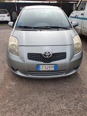 Toyota Yaris 1.4 D-4D 5 porte cambio automatico