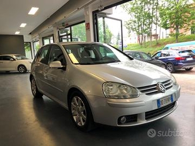 Volkswagen Golf 2.0 TDI DPF 5p. Sportline