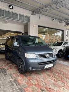 Volkswagen Multivan 2.5 TDI/174CV Highline