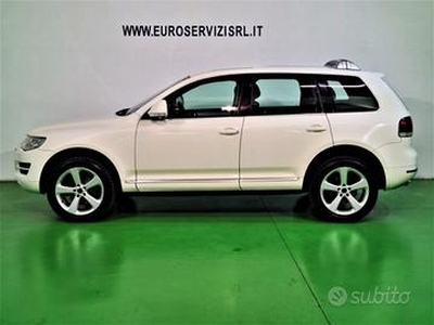 VOLKSWAGEN Touareg 2.5 R5 TDI DPF Exclusive