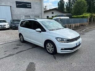 Volkswagen Touran 2.0 TDI 150 CV SCR DSG Business