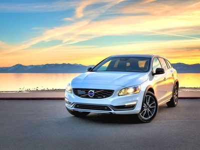 VOLVO V60 CROSS COUNTRY V60 Cross Country D4 AWD Geartronic Business Plus