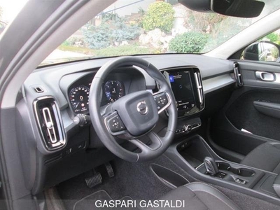 VOLVO XC40 D3 Geartronic Momentum