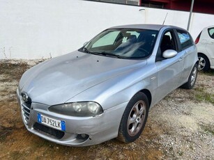 ALFA ROMEO 147 1.6 16V TS (105) 5 porte Progression Benzina