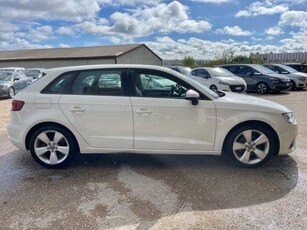 AUDI A3 1.6 TDI 105CV Diesel