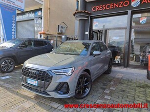 AUDI Q3 35 TFSI S line edition - BLACK LINE Benzina