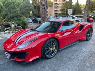 FERRARI 488 Pista Benzina