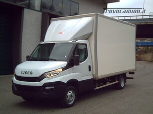 Iveco Daily 35C16 furgone con sponda montacarichi Euro 6