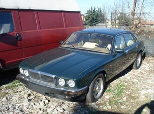 JAGUAR XJ 6 4.0 S Autom. Benzina