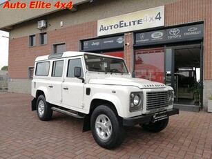 LAND ROVER Defender 110 2.4 TD4 Station Wagon SE Diesel