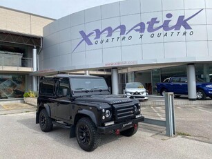 LAND ROVER Defender 90 2.4 TD4 Station Wagon SE Diesel