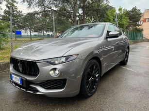 MASERATI Levante V6 Diesel 275CV Q4 Gransport Diesel