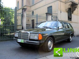 MERCEDES-BENZ 230 TE W123 Benzina