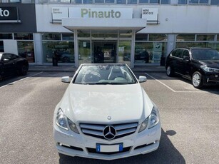 MERCEDES-BENZ E 220 CDI Cabrio Blue EFFICIENCY Executive Diesel