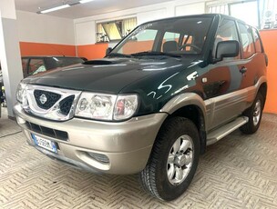 NISSAN Terrano II 2.7 TD 3 porte Sport. AUTOMATICO Diesel