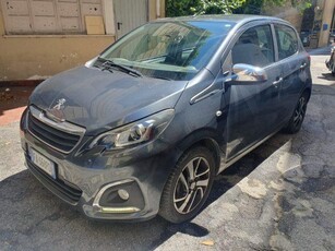 PEUGEOT 108 PureTech 82 5 porte Allure Benzina