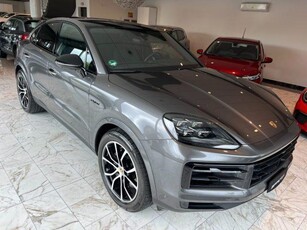 PORSCHE Cayenne Coupé 3.0 V6 E-Hybrid 470cv Elettrica/Benzina