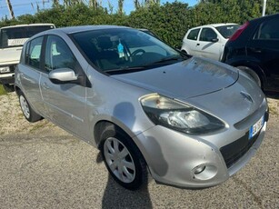 RENAULT Clio 1.2 16V 5 porte Confort Benzina