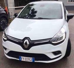 RENAULT Clio dCi 8V 75 CV 5 porte Moschino Zen Diesel