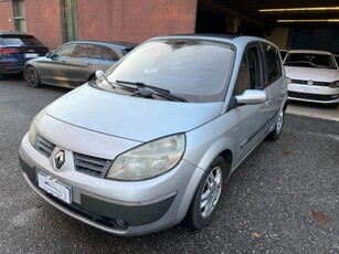 RENAULT Scenic Gancio traino Diesel