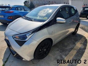 TOYOTA Aygo Connect 1.0 VVT-i 72 CV 5 porte x-play MMT Benzina