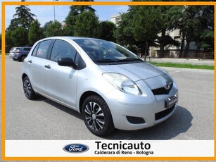 TOYOTA Yaris 1.0 5 porte Now *NEOPATENTATO* Benzina