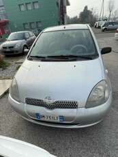 TOYOTA Yaris 1.0i 16V cat 5 porte Sol Benzina