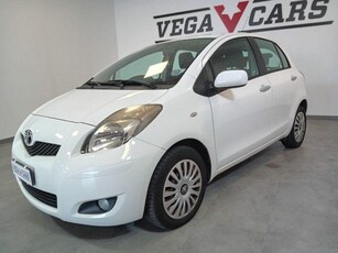 TOYOTA Yaris 1.3 5 porte Sol Benzina