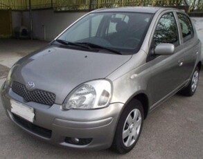 TOYOTA Yaris 1.3i 16V cat 5 porte Sol Benzina